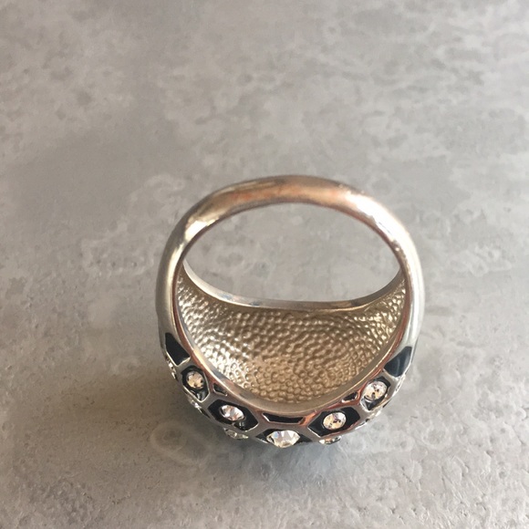 Ann Taylor LOFT sparkly cocktail ring. Sz 8 - Picture 3 of 4